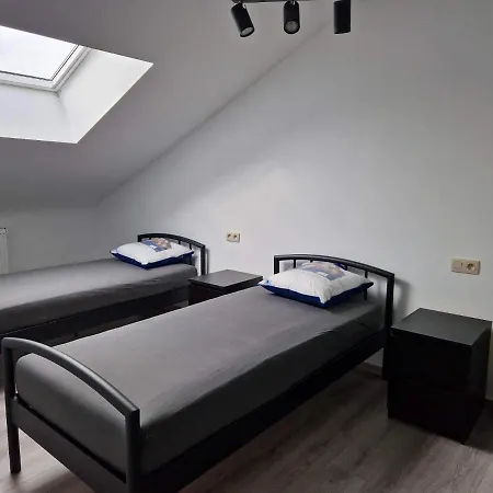 Ferienwohnung Le Coin Douillet Saint-Ghislain Exterior foto
